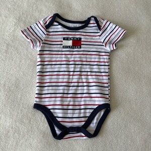 Tommy Hilfiger Short Sleeve Bodysuit 6-9 months